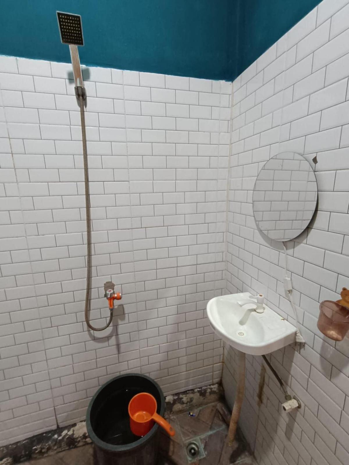 Oyo Life 92977 Neba Kost Aesthetic Hotel Peladen ภายนอก รูปภาพ